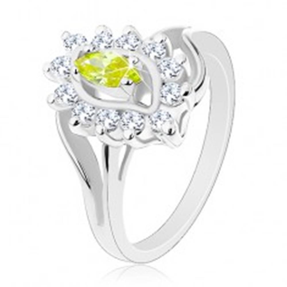 Šperky eshop Trblietavý prsteň v striebornom odtieni, zelenožlté zrnko, číre zirkóniky - Veľkosť: 52 mm