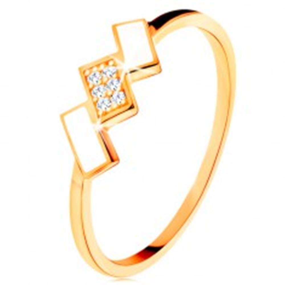 Šperky eshop Zlatý prsteň 585 - šikmé obdĺžniky pokryté bielou glazúrou a zirkónmi - Veľkosť: 49 mm
