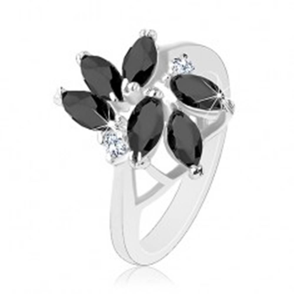 Šperky eshop Prsteň zdobený brúsenými zrnkami čiernej farby, dva okrúhle číre zirkóny - Veľkosť: 49 mm