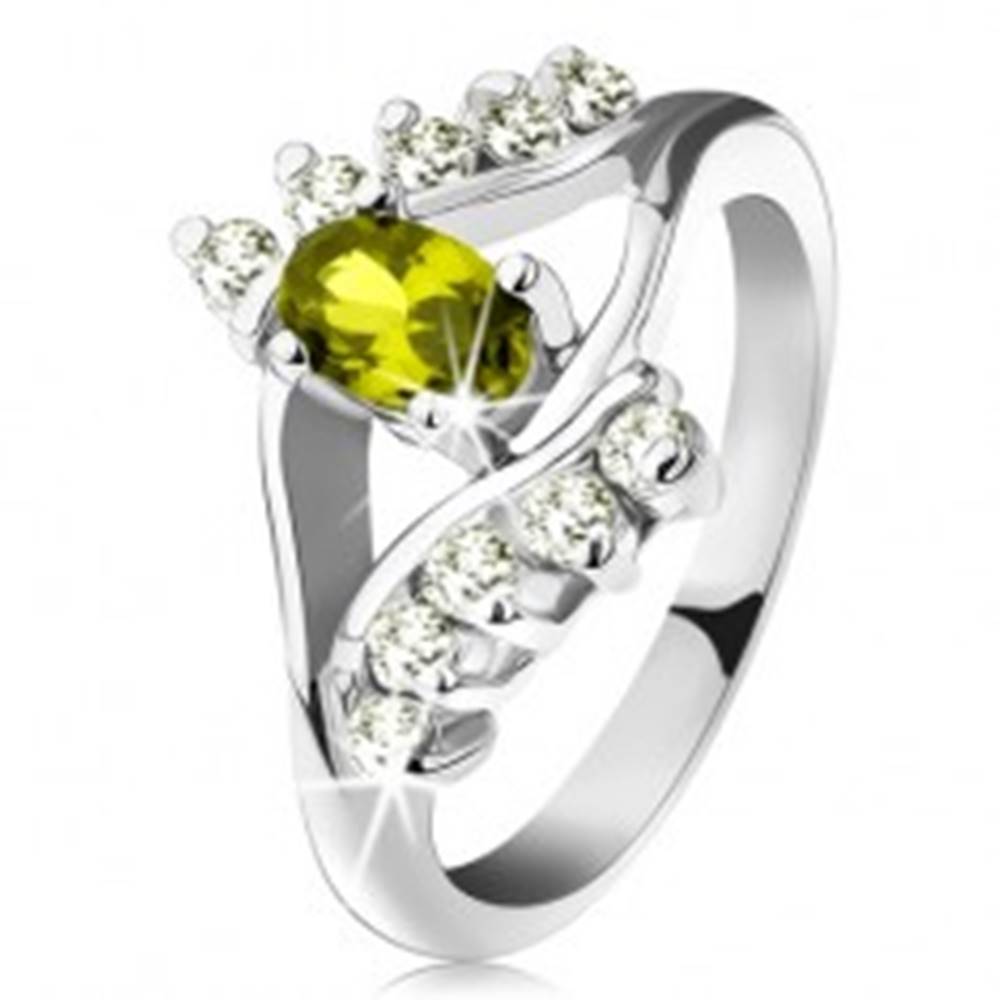 Šperky eshop Prsteň s lesklými ramenami, ovál v zelenom odtieni, číra línia zo zirkónikov - Veľkosť: 49 mm