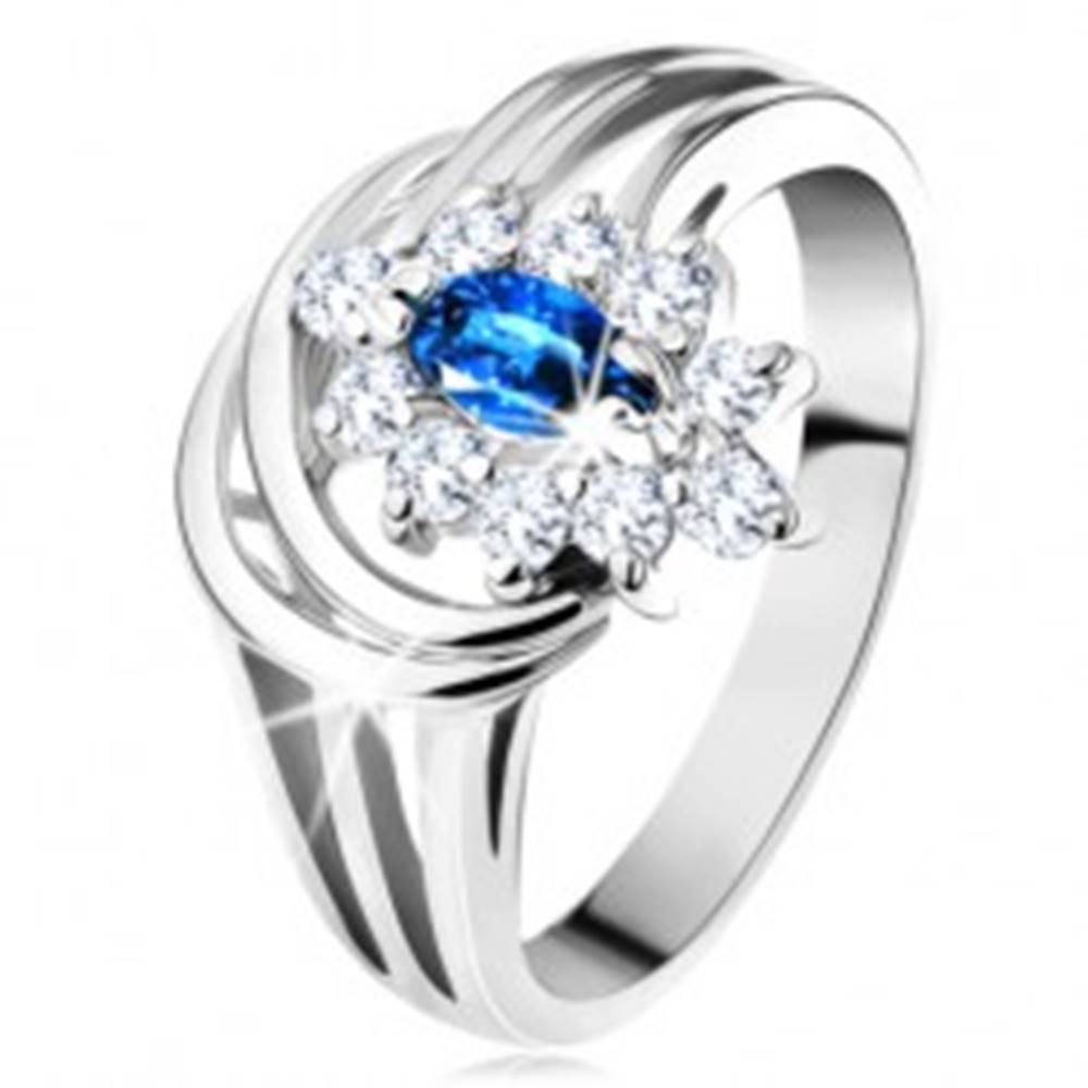 Šperky eshop Trblietavý prsteň s rozvetvenými ramenami, tmavomodrý zirkón, číra obruba - Veľkosť: 50 mm