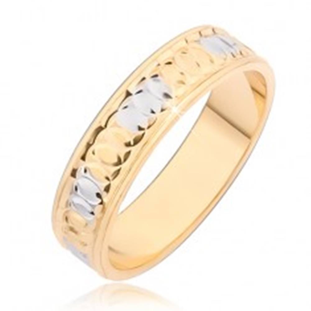 Šperky eshop Obrúčka zlatej farby, kruhové zárezy a plochy v striebornej farbe - Veľkosť: 48 mm