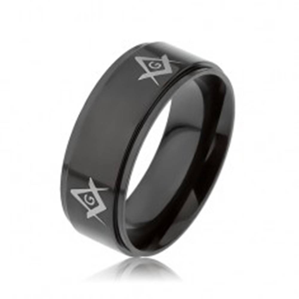 Šperky eshop Oceľový prsteň čiernej farby, symboly slobodomurárov na vyvýšenom páse - Veľkosť: 57 mm