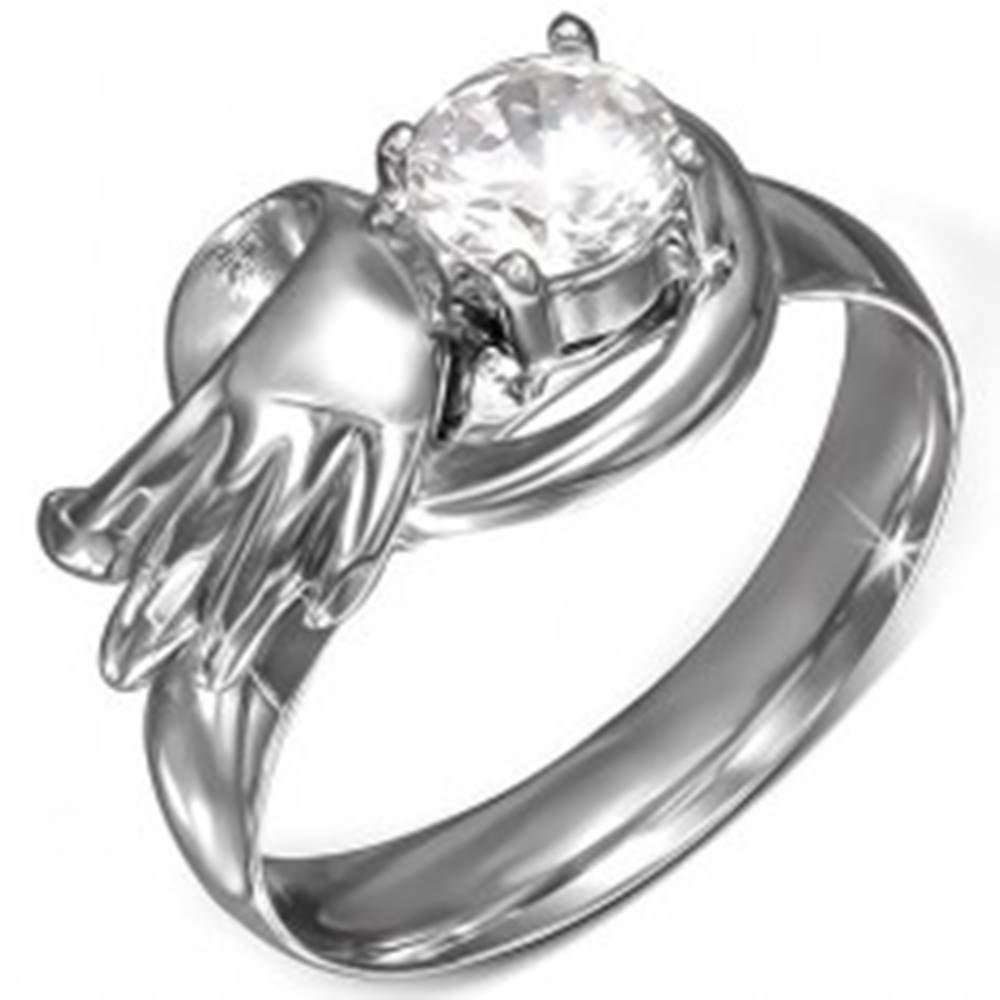 Šperky eshop Oceľový prsteň s okrúhlym čírym zirkónom, anjelské krídlo - Veľkosť: 49 mm