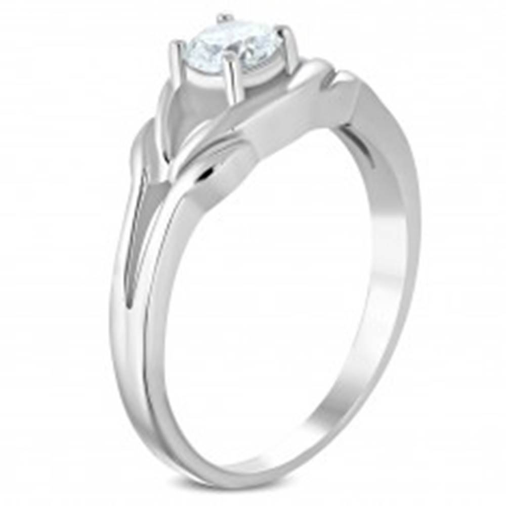 Šperky eshop Oceľový prsteň striebornej farby, číry zirkón, rozdelené ramená - Veľkosť: 49 mm