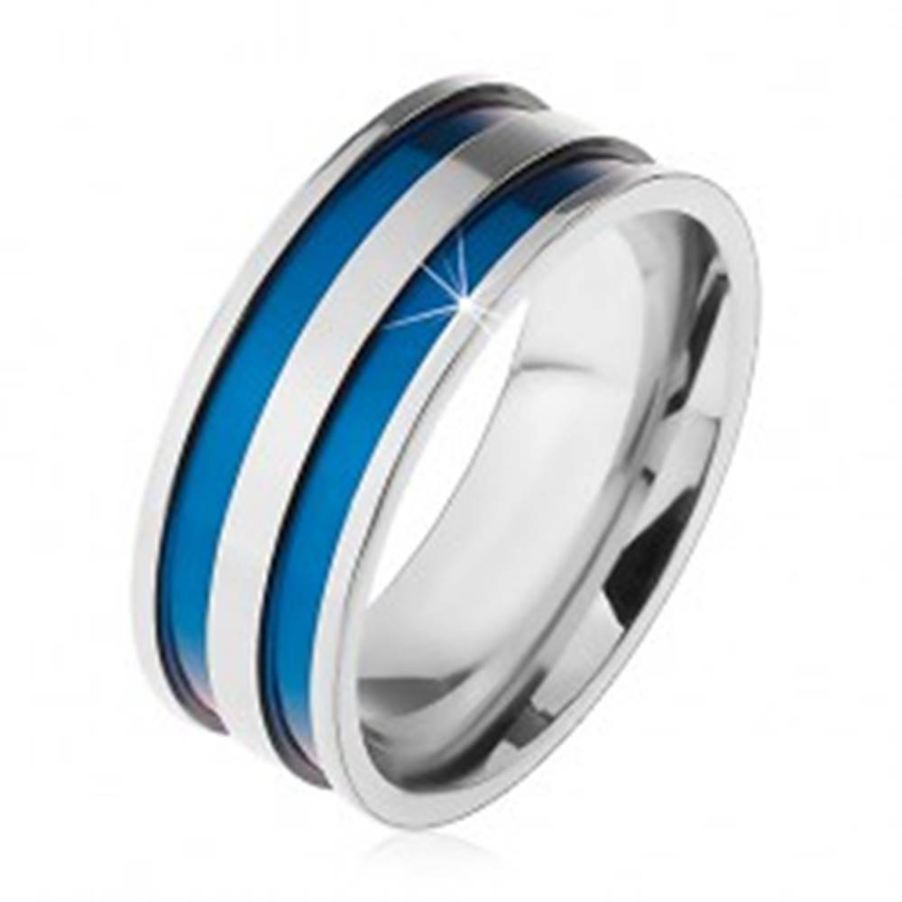 Šperky eshop Oceľový prsteň v striebornom odtieni, tenké vyhĺbené pásy modrej farby, 8 mm - Veľkosť: 57 mm