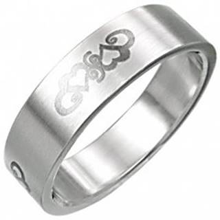 Oceľový prsteň so srdiečkovým ornamentnom - Veľkosť: 55 mm