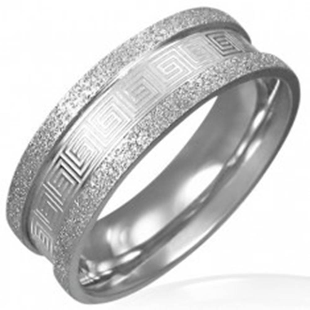 Šperky eshop Pieskovaný oceľový prsteň - grécky kľúč - Veľkosť: 51 mm