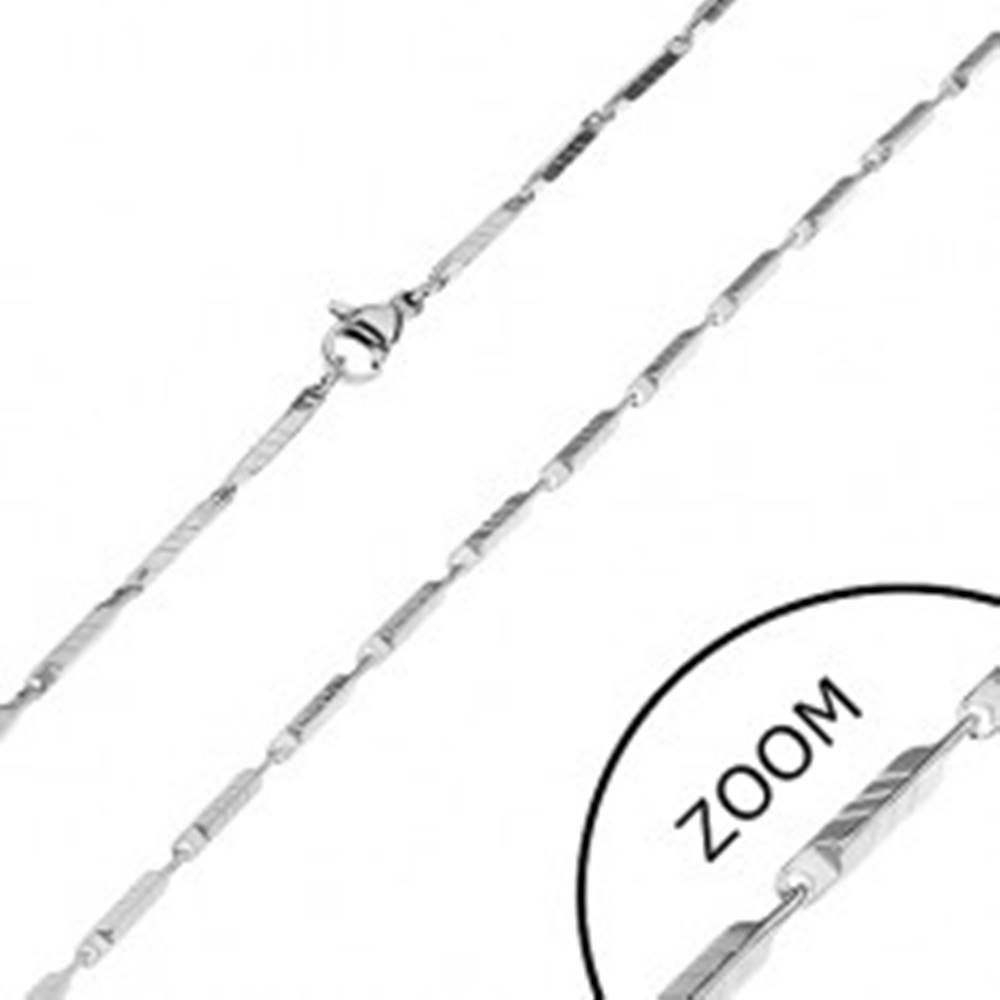 Šperky eshop Oceľová retiazka v striebornom odtieni - úzke hranaté články s ryhami, 2 mm