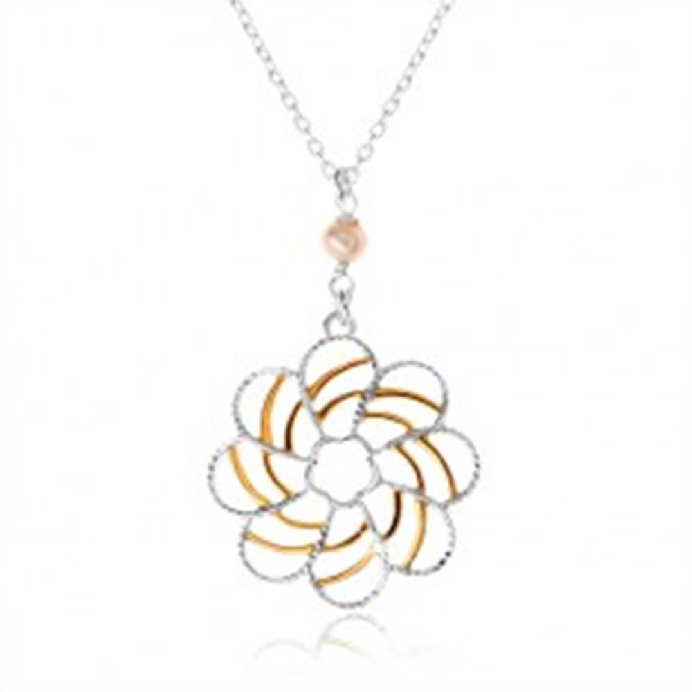 Šperky eshop Strieborný náhrdelník 925, dekoratívny kvet s ornamentmi zlatej farby