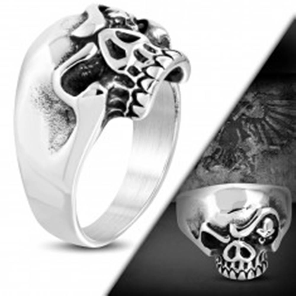 Šperky eshop Masívny oceľový prsteň, patinovaná lebka s nahnevaným výrazom - Veľkosť: 53 mm