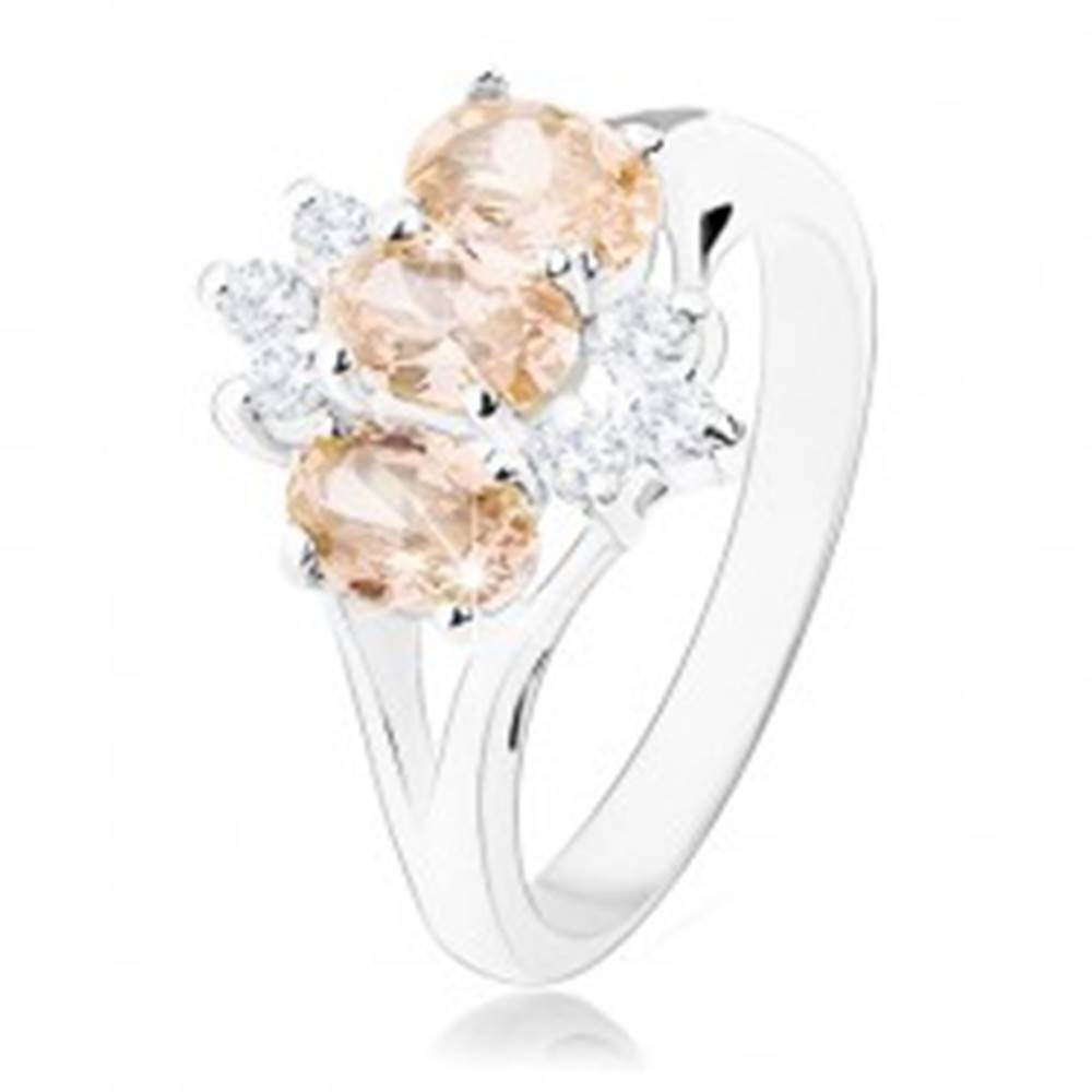 Šperky eshop Lesklý prsteň v striebornom odtieni, oranžové zirkónové ovály, číre zirkóniky - Veľkosť: 60 mm