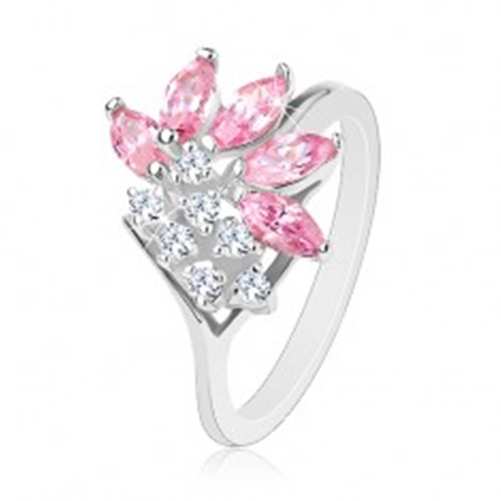 Šperky eshop Prsteň striebornej farby, číre zirkóny, zrnká v ružovom odtieni - Veľkosť: 49 mm