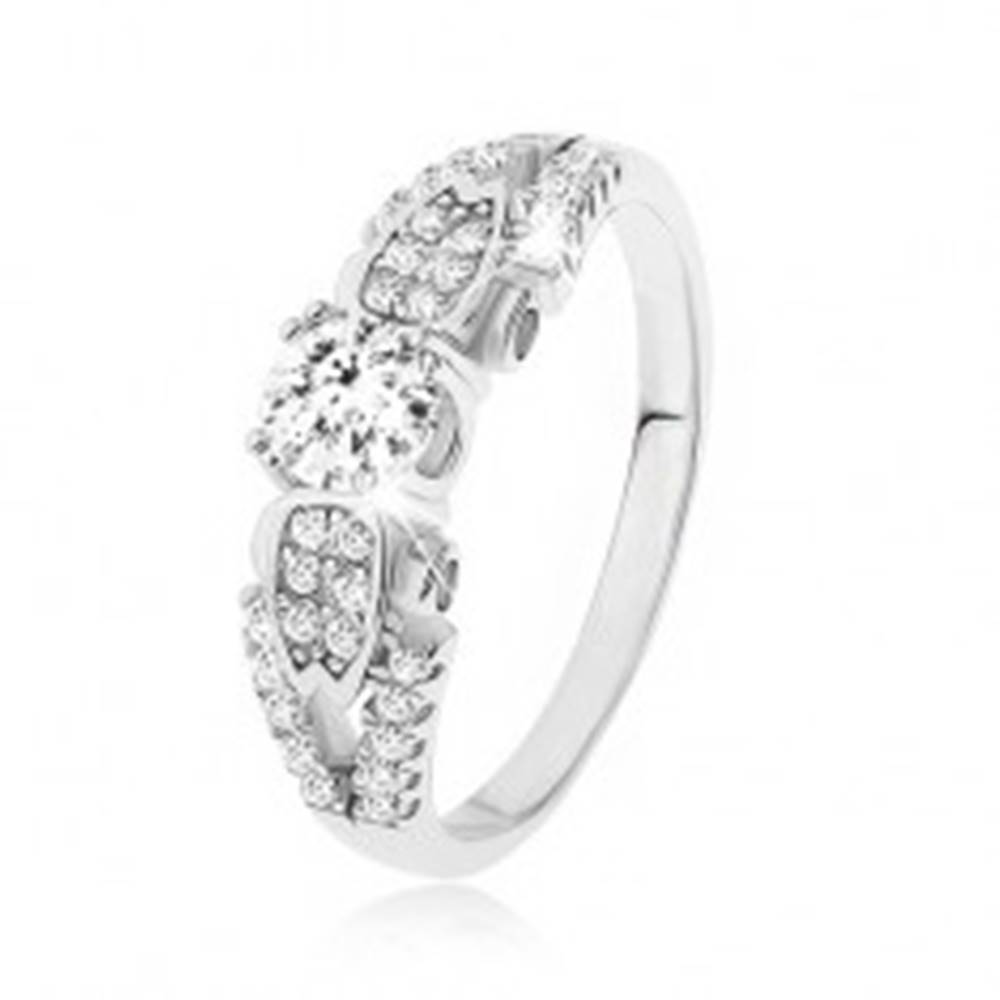 Šperky eshop Strieborný prsteň 925, číre kamienky, rozdvojené previazané ramená, bočné zdobenie - Veľkosť: 47 mm
