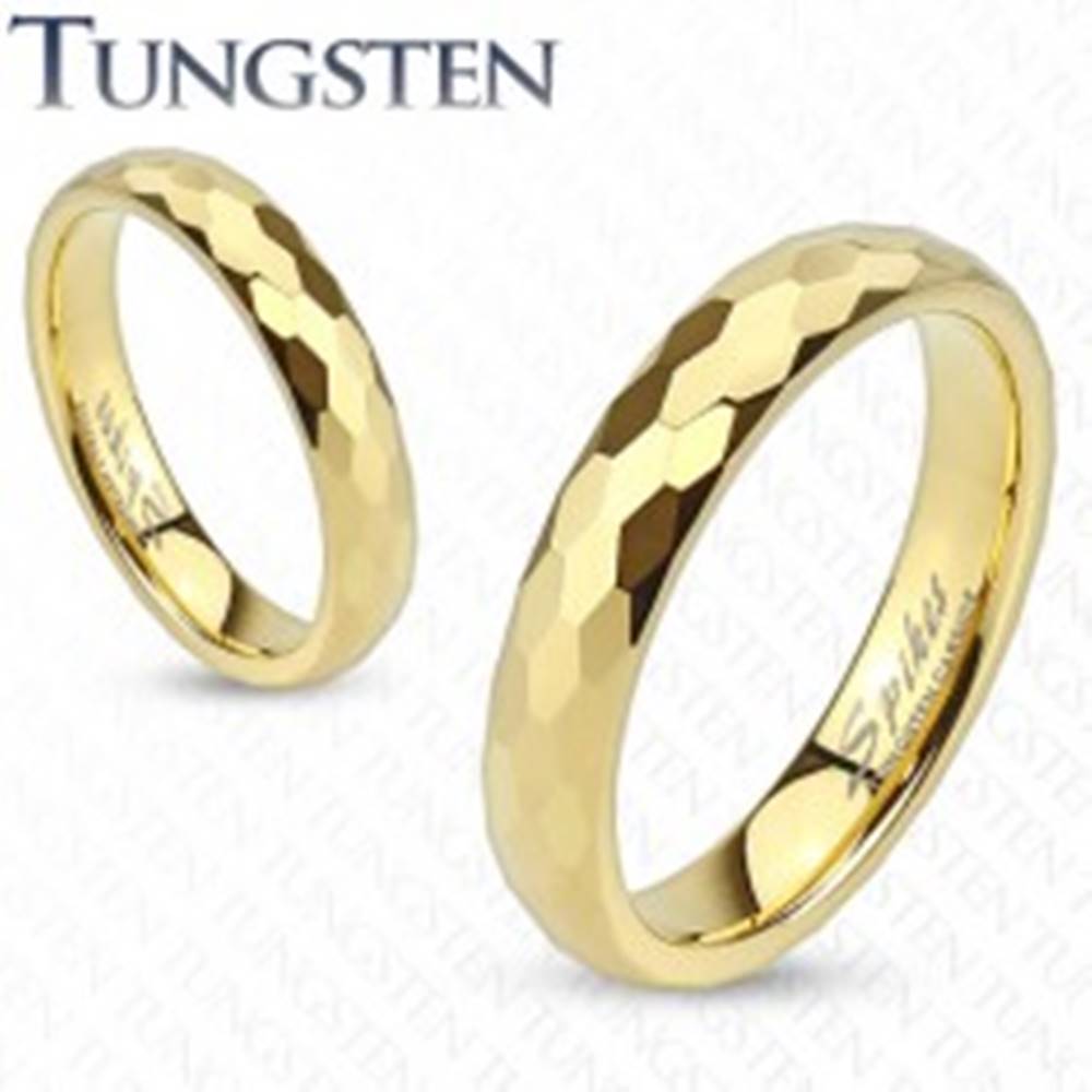 Šperky eshop Wolfrámový prsteň - obrúčka zlatej farby s brúsením do šesťhranov - Veľkosť: 46 mm