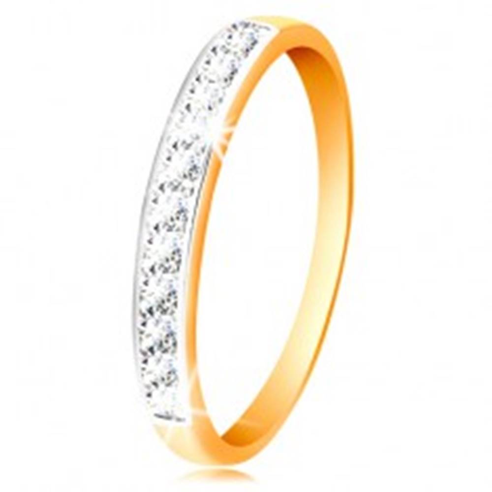 Šperky eshop Zlatý 14K prsteň - ligotavý pás z čírych zirkónov s obrubou z bieleho zlata - Veľkosť: 50 mm