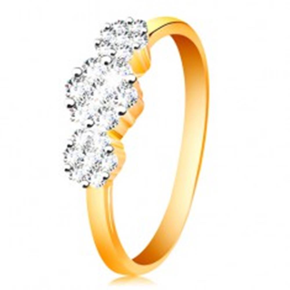 Šperky eshop Zlatý prsteň 585 - tri ligotavé kvety z čírych zirkónov, tenké lesklé ramená - Veľkosť: 50 mm