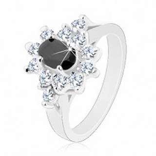 Lesklý prsteň striebornej farby, čierny zirkónový ovál s lemom čírej farby - Veľkosť: 49 mm
