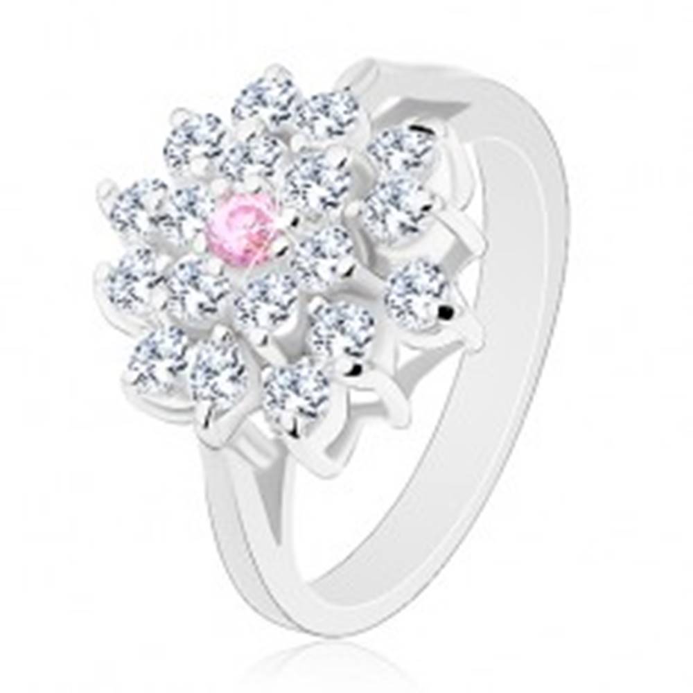 Šperky eshop Prsteň s rozdelenými ramenami, veľký číry kvet s ružovým zirkónom v strede - Veľkosť: 49 mm