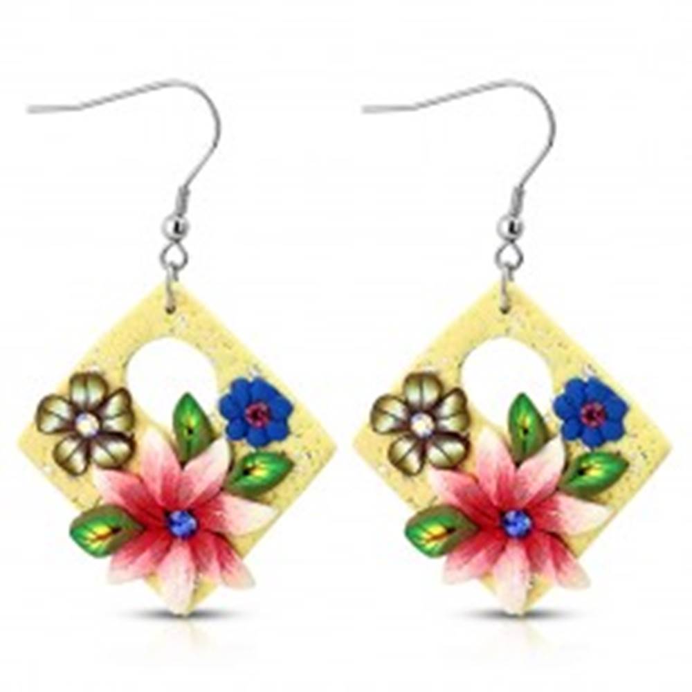 Šperky eshop Náušnice FIMO, visiace štvorce krémovej farby s kvetmi a oválnym výrezom