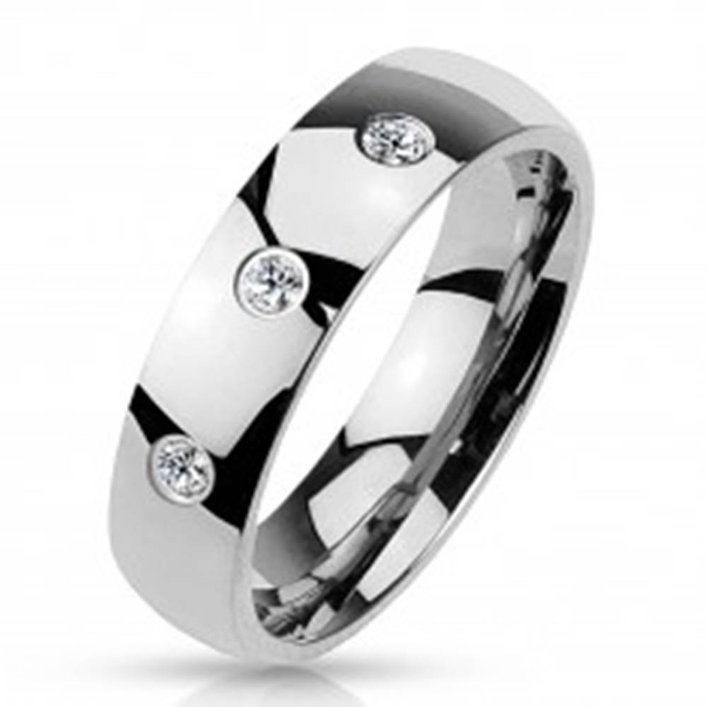 Šperky eshop Obrúčka striebornej farby z ocele 316L, lesklý hladký povrch, tri zirkóny, 4 mm - Veľkosť: 49 mm