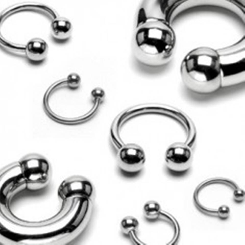 Šperky eshop Polkruhový piercing z chirurgickej ocele, guličky - Rozmer: 1,2 mm x 10 mm x 4 mm