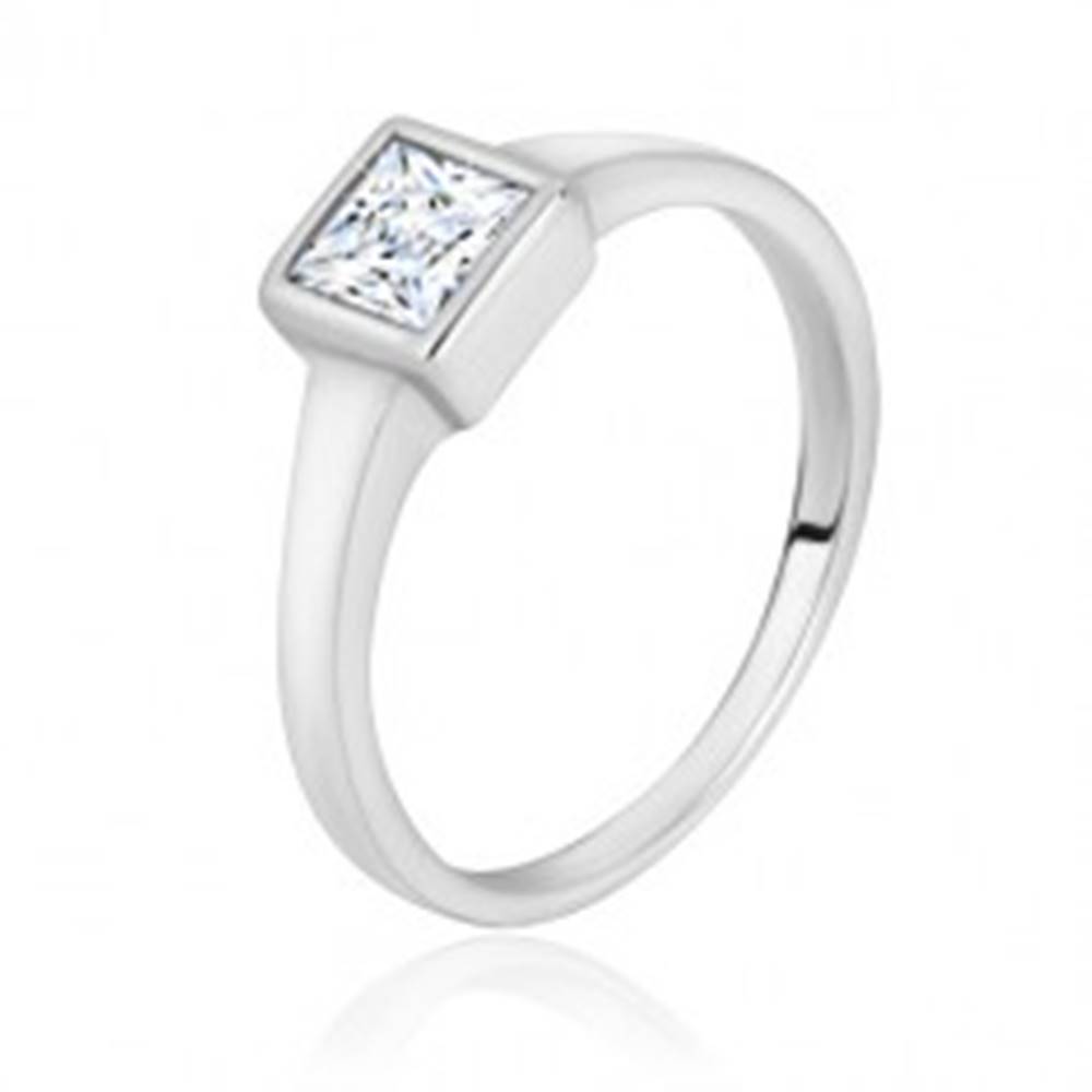Šperky eshop Strieborný prsteň 925 - úzke lesklé ramená, transparentný zirkónový štvorec - Veľkosť: 49 mm