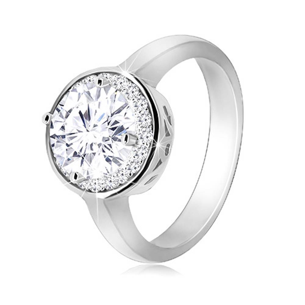 Šperky eshop Strieborný prsteň 925 - okrúhly ligotavý zirkón, číry zirkónový lem - Veľkosť: 52 mm